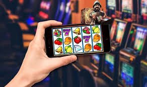 Người dùng Việt Nam chơi Live Casino Baccarat trên điện thoại thông minh